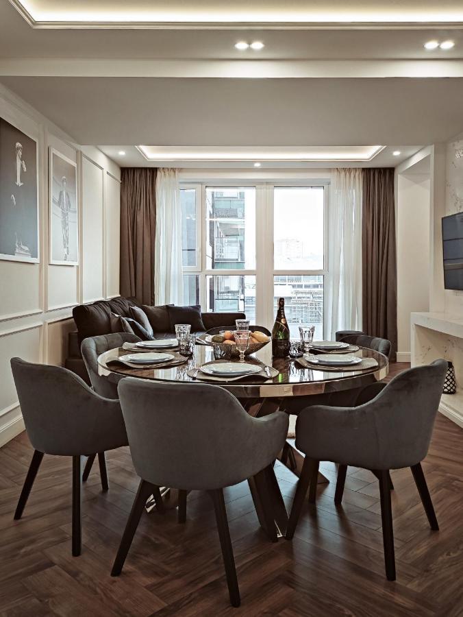 Modern Classic 2 Bedroom Apartment Near Most City Dnipro Exterior photo